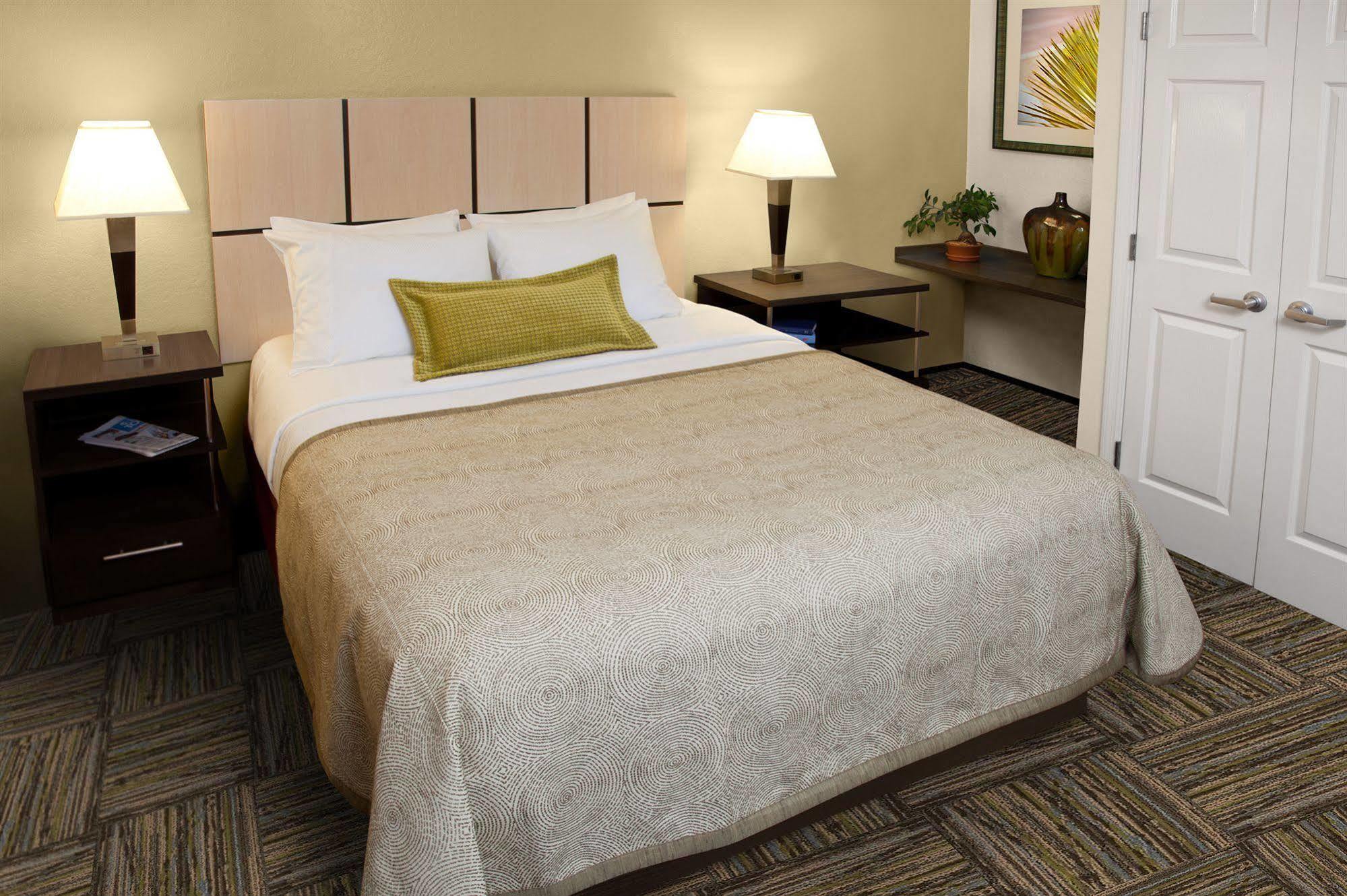 Sonesta Simply Suites Chicago Waukegan Oda fotoğraf